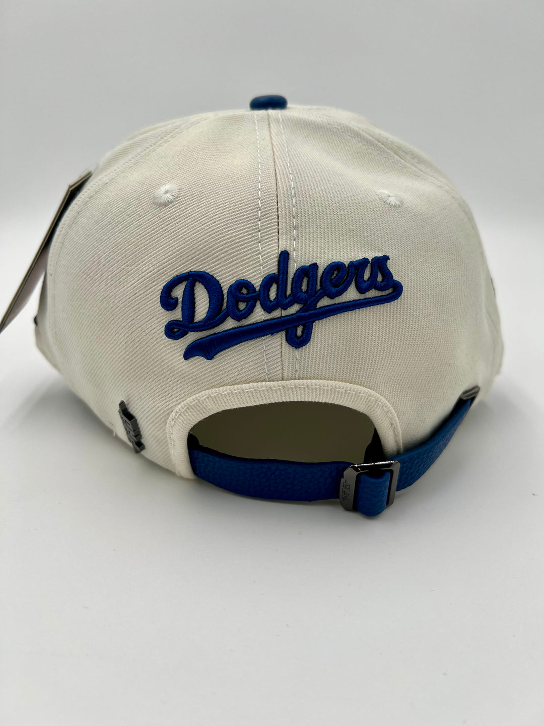 Los Angeles Dodgers Pinched Brim Snapback Hat ￼