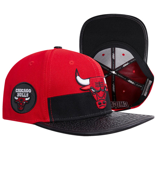 Chicago Bulls 3-D split leather brim snapback hat