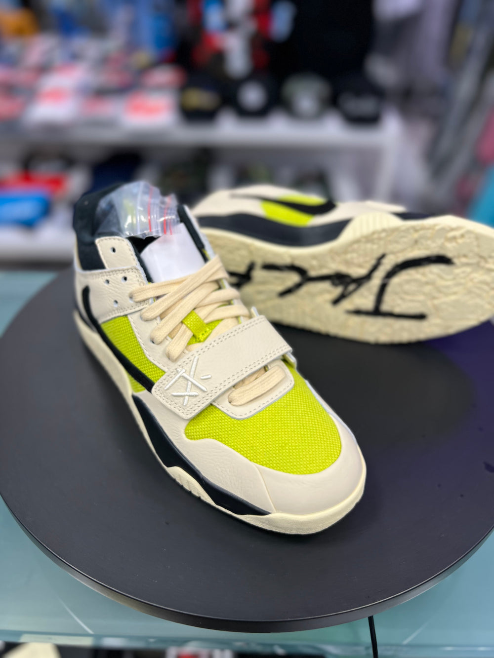 Jordan Travis Scott Jack TR Bright Cactus