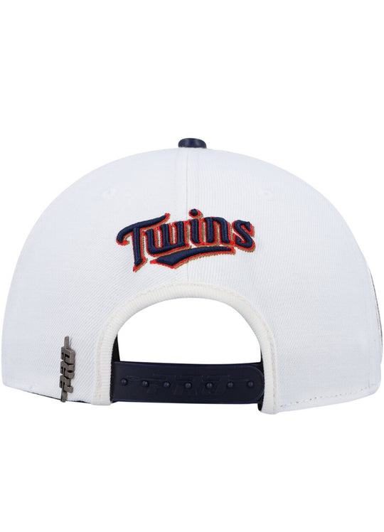 Minnesota Twins white snapback hat