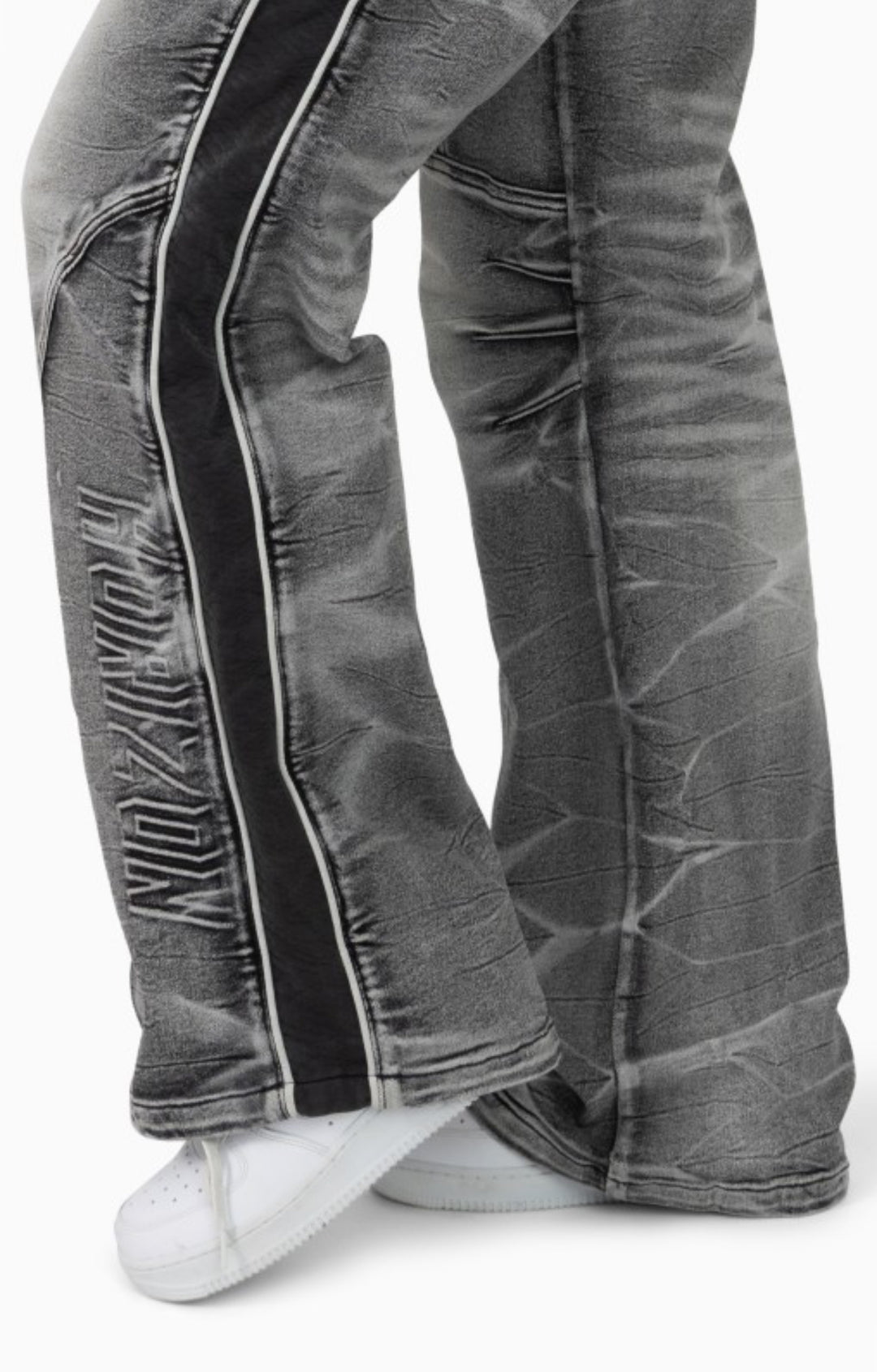 Snake Skin Bustier, Jean Trucker Jacket And High Rise Wide Leg Set