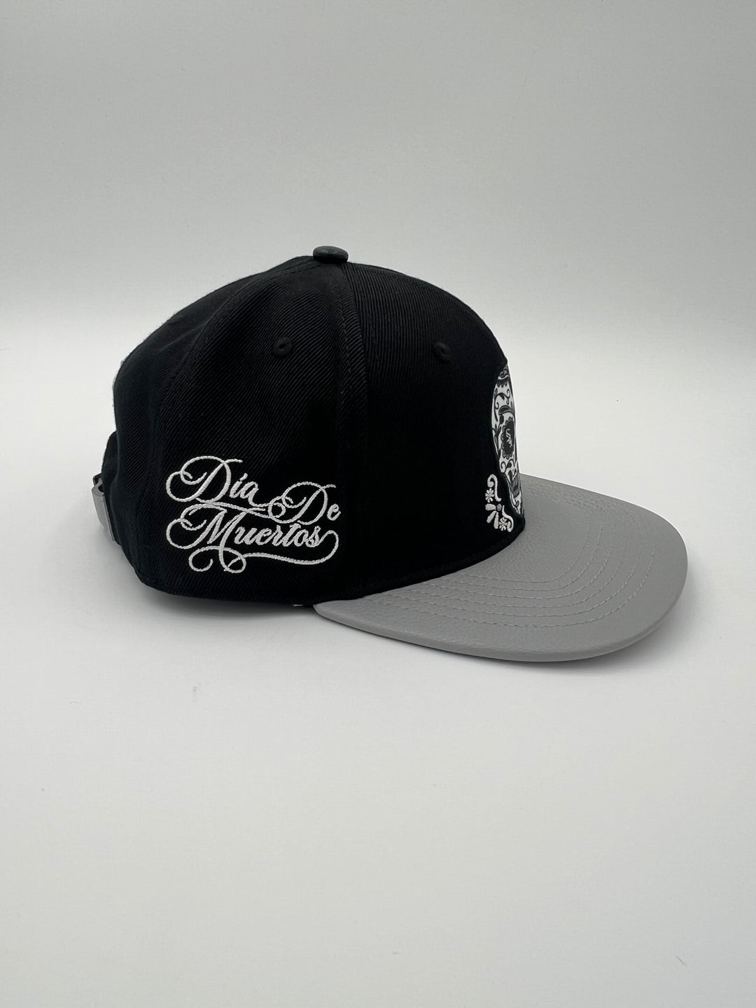 Chicago White Sox Dia De Muertos SnapBack Hat