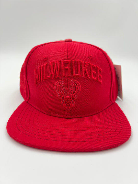 Milwaukee Bucks triple red snapback hat