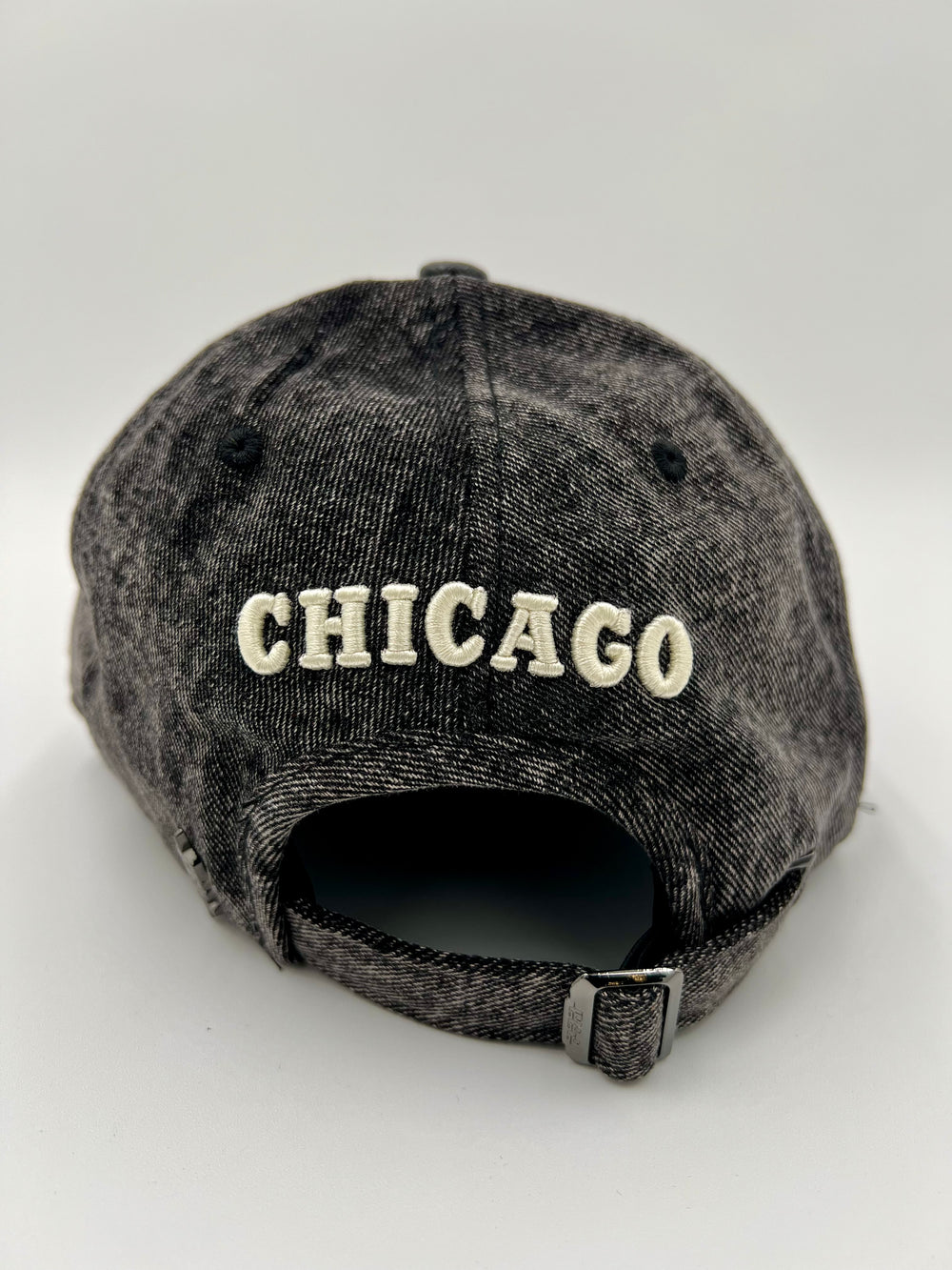 ￼Chicago Bulls Pinched Brim SnapBack Hat