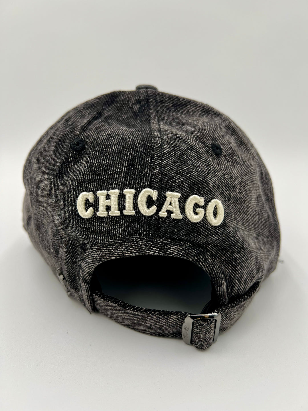 ￼Chicago Bulls Pinched Brim SnapBack Hat