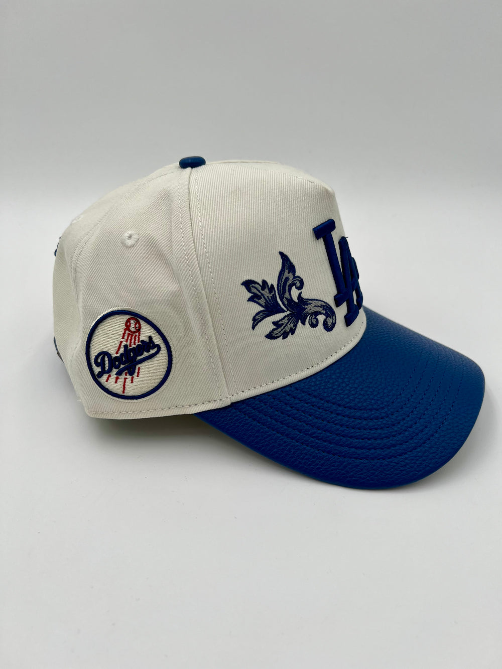 Los Angeles Dodgers Pinched Brim Snapback Hat ￼